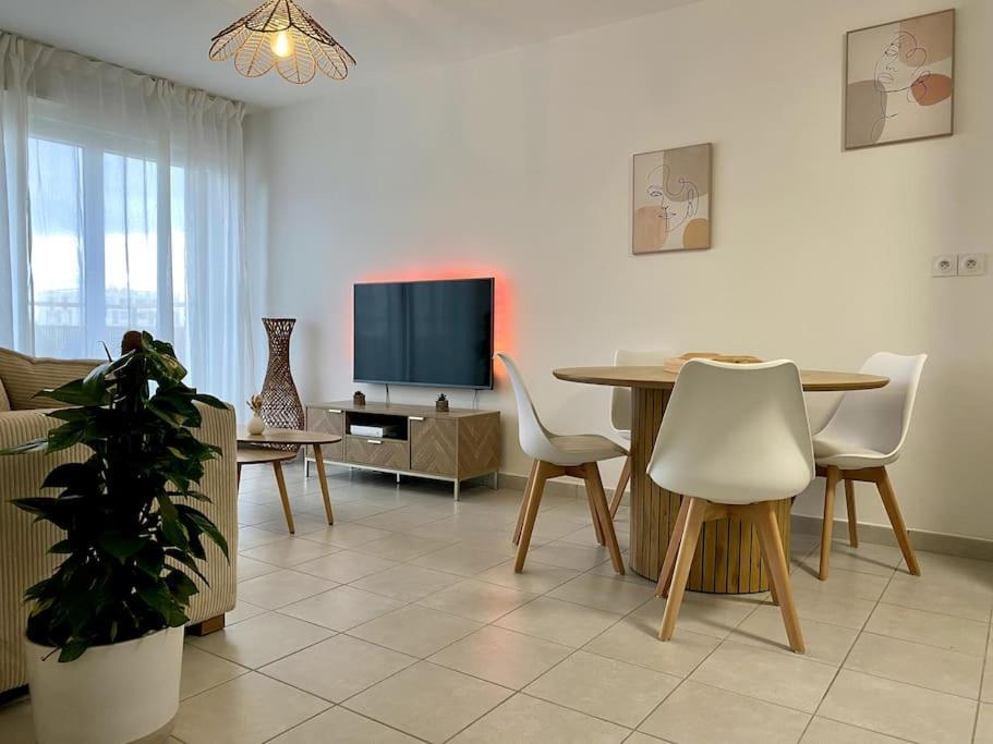 "Haven" Apartment Saint-Priest  Ngoại thất bức ảnh