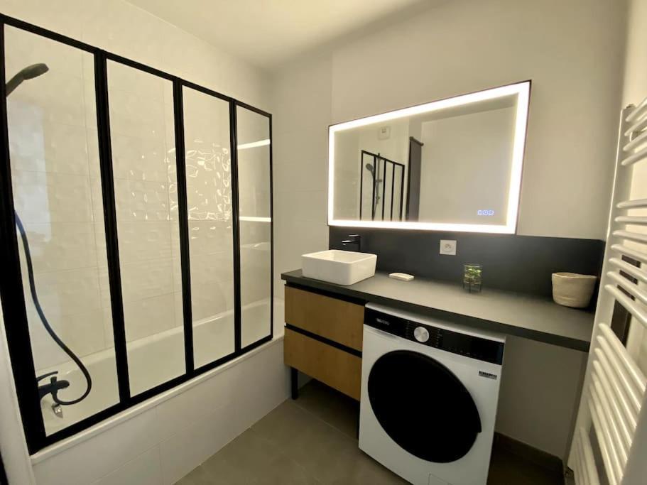 "Haven" Apartment Saint-Priest  Ngoại thất bức ảnh
